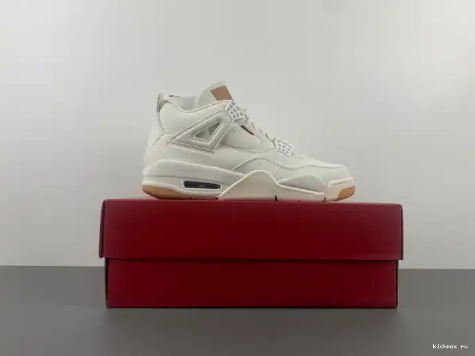 Cheap MAX 'White' Levi's AO2571-100 Air x 4 Jordan 0405